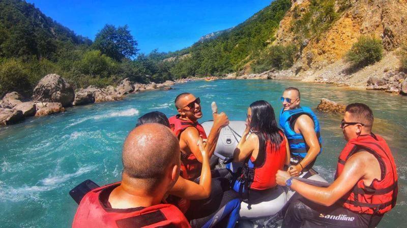 ホテル Rafting Camp Tara 87 Hum エクステリア 写真