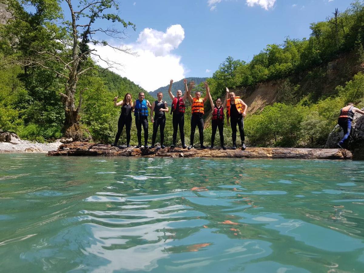 ホテル Rafting Camp Tara 87 Hum エクステリア 写真